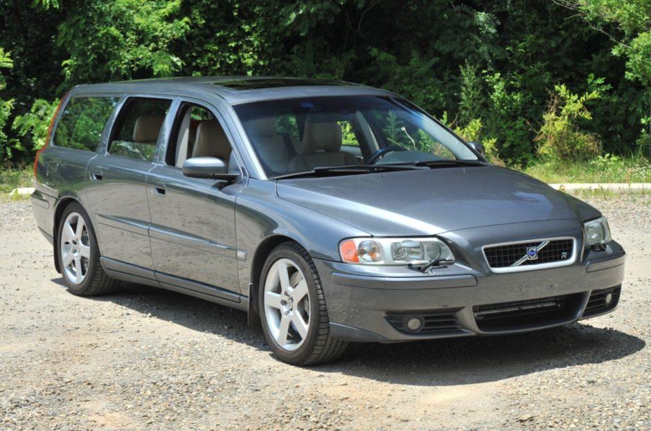 Volvo V70 R